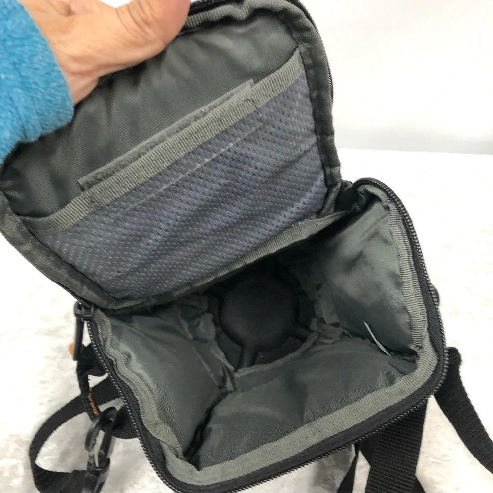 Case logic black camera bag
